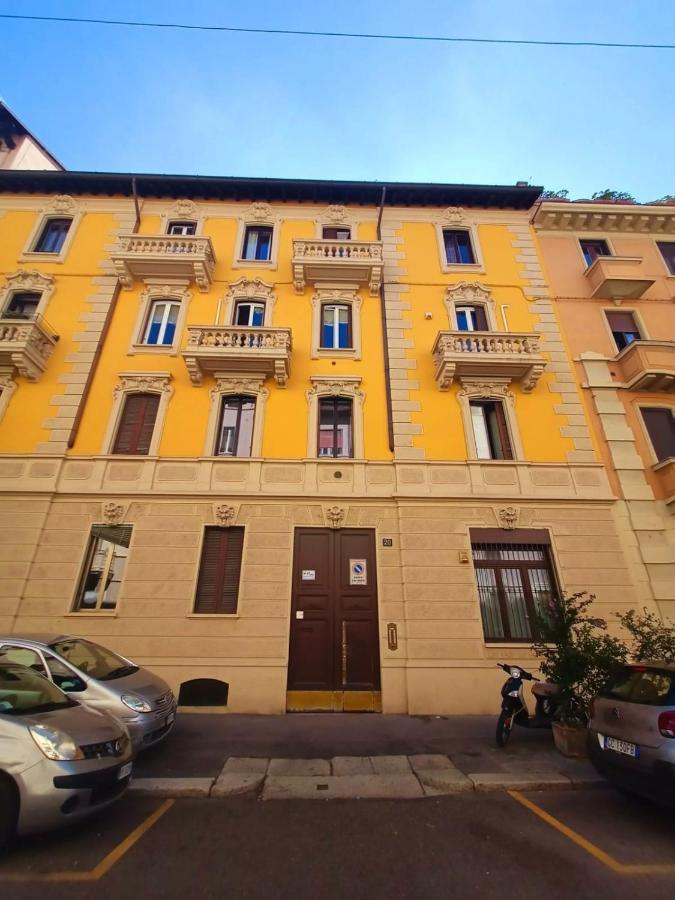 Ferienwohnung Charming Ringhiera House In The Heart Of Mailand Exterior foto
