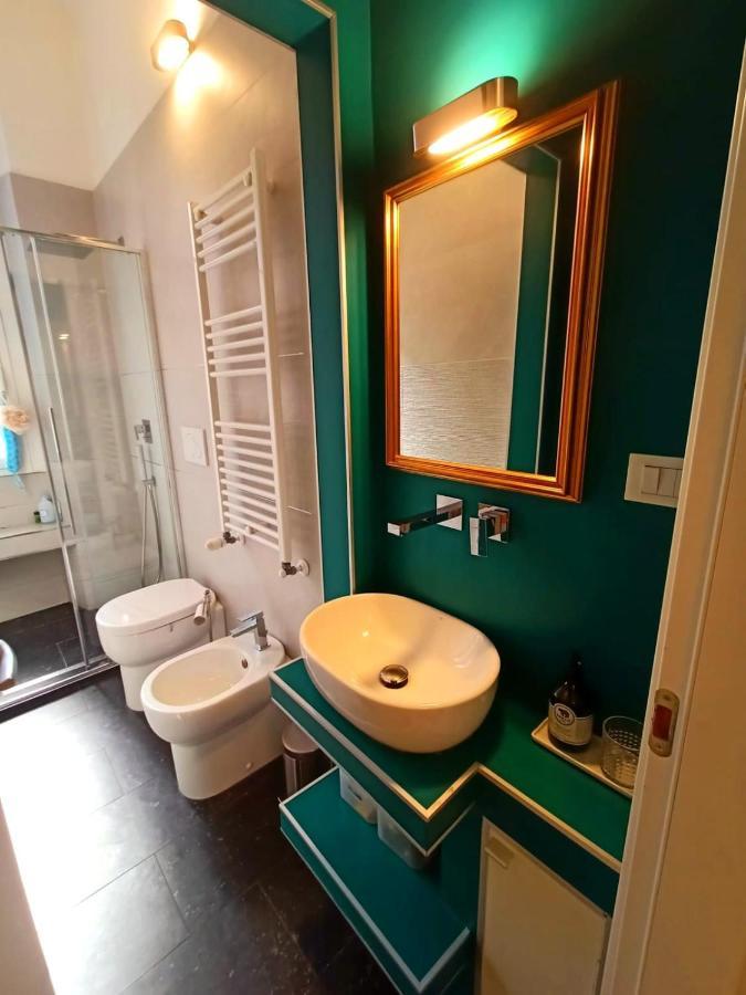 Ferienwohnung Charming Ringhiera House In The Heart Of Mailand Exterior foto